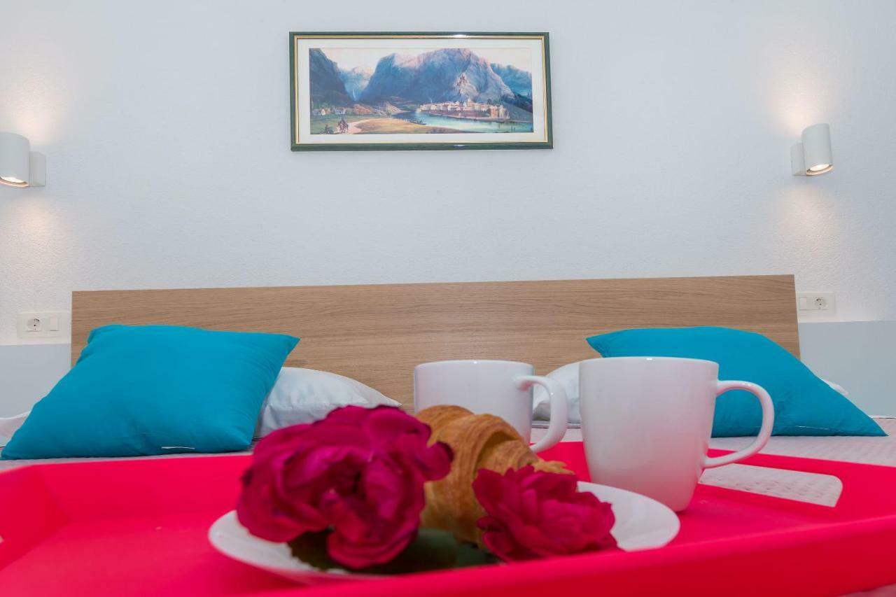 Apartment Adrian Omiš Kültér fotó